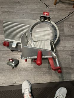 Berkel B14SLC Manual Meat & Cheese Slicer14’ Blade -Belt Driven 1/2 hp