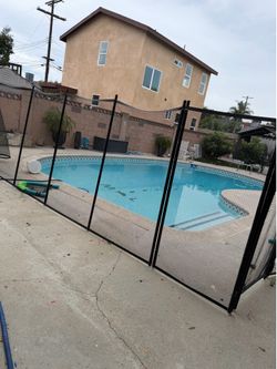 Pool fence