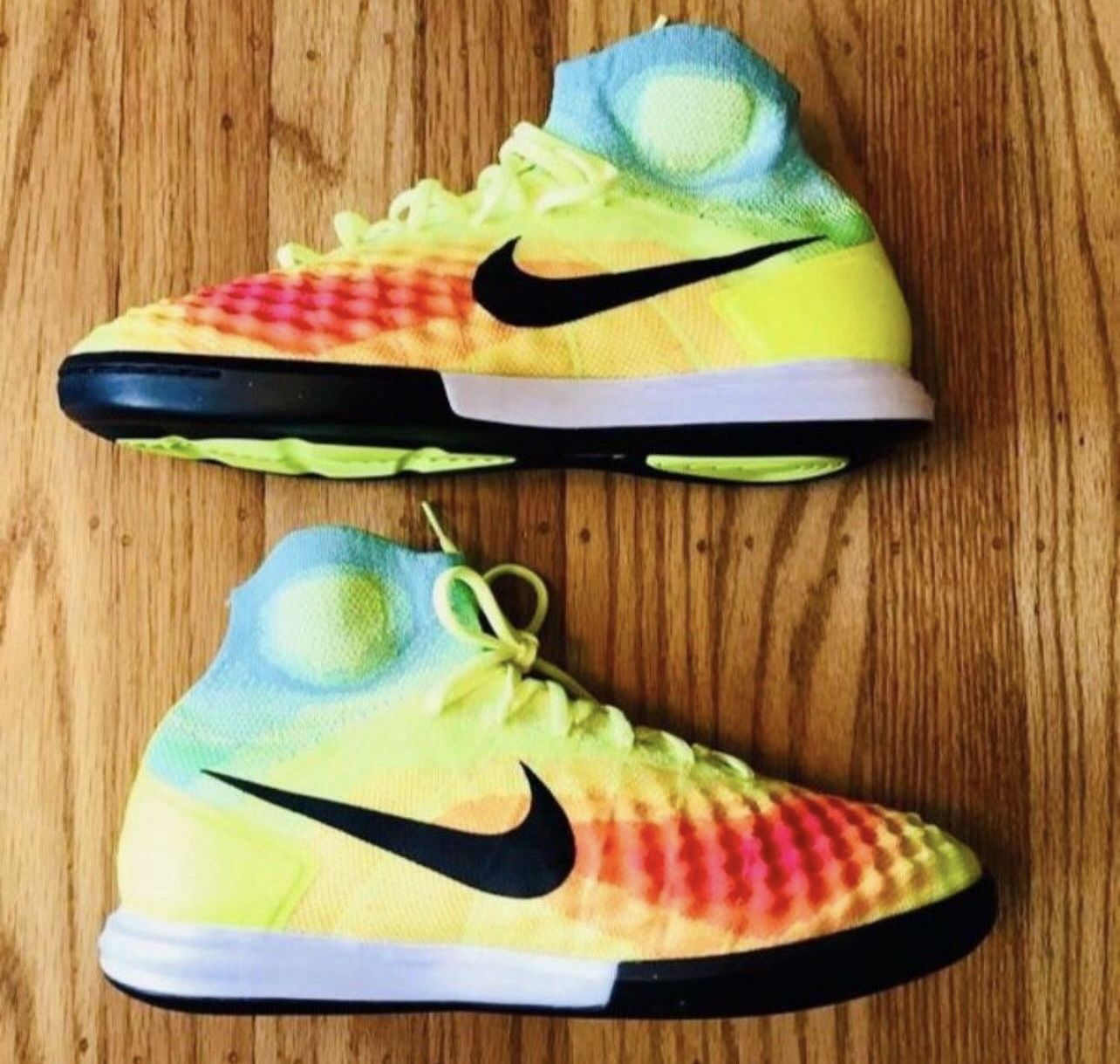 NIKE MAGISTAS 💥VERY RARE💥(Retail $250) Size 7