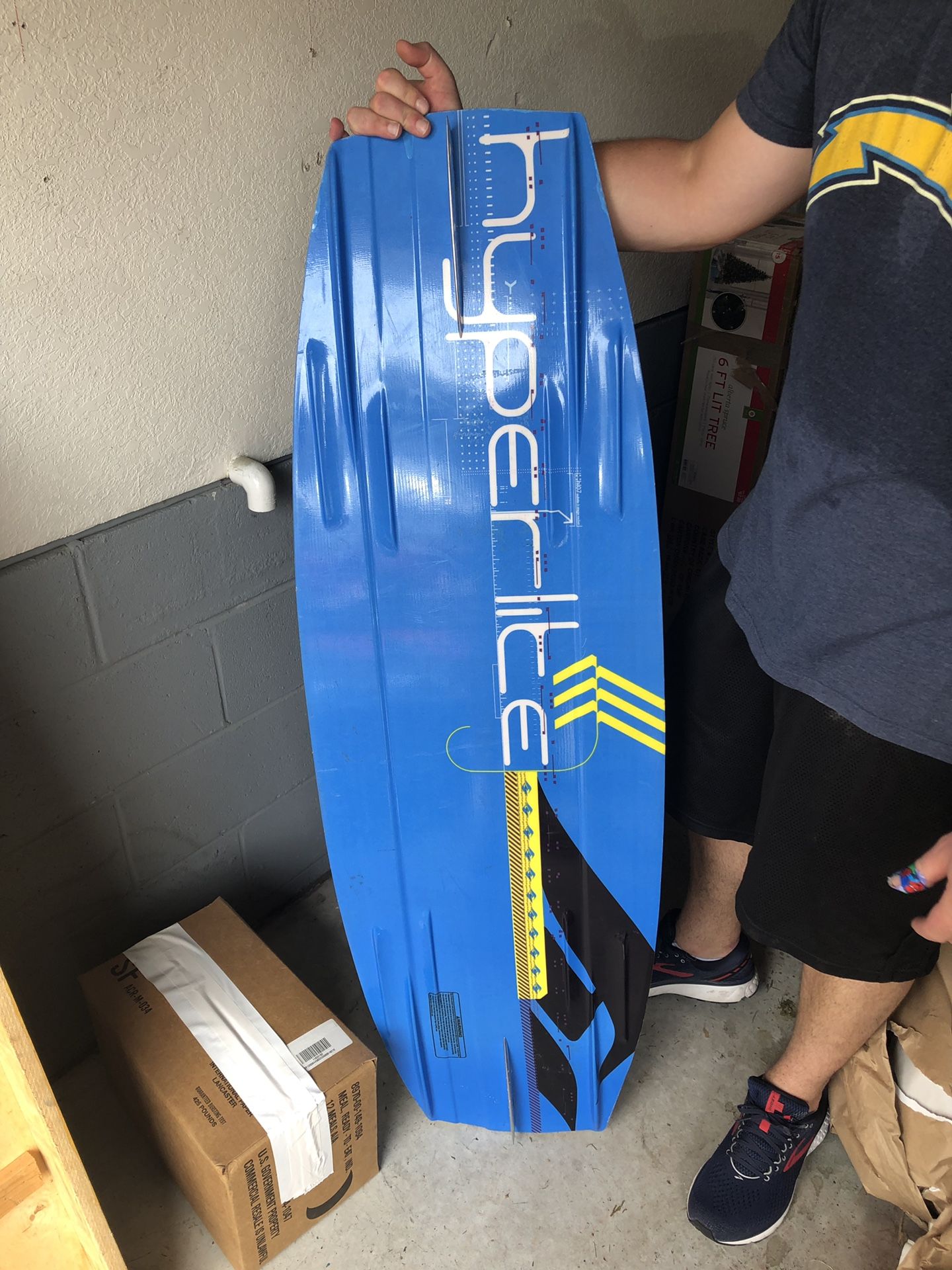 hyperlite state 140 wakeboard with boots