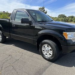 2010 FORD  F 150  STX 4x4