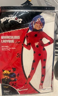 Costume
