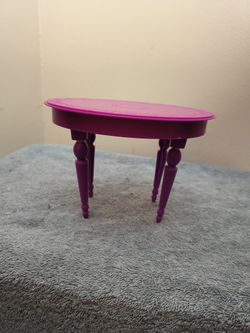 Barbie Table 