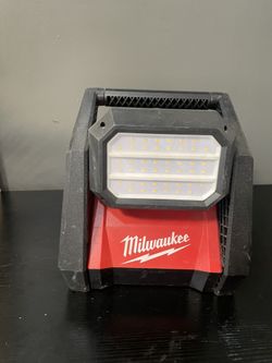 Milwaukee Flood Light 
