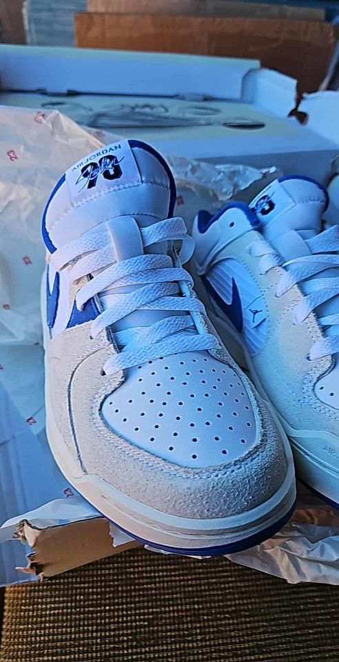 Jordan Stadium 90 Low Sail/Royal Blue Size 6.5Y