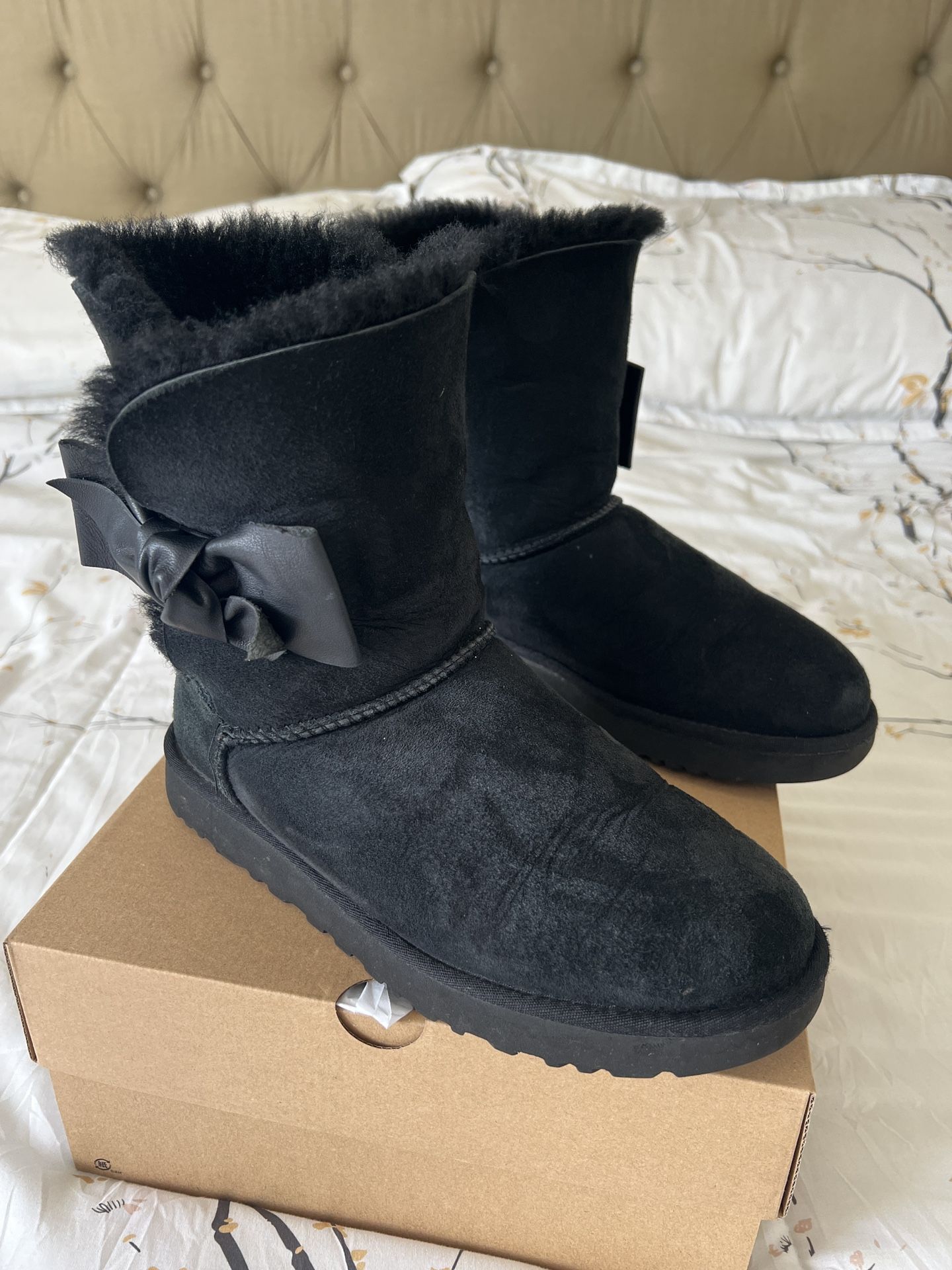 Uggs - Boots With The Fur