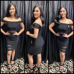 New Women's Dress Available In Size Small And Medium 