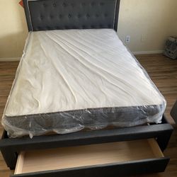 Full Size Bed Frame With Mattress 