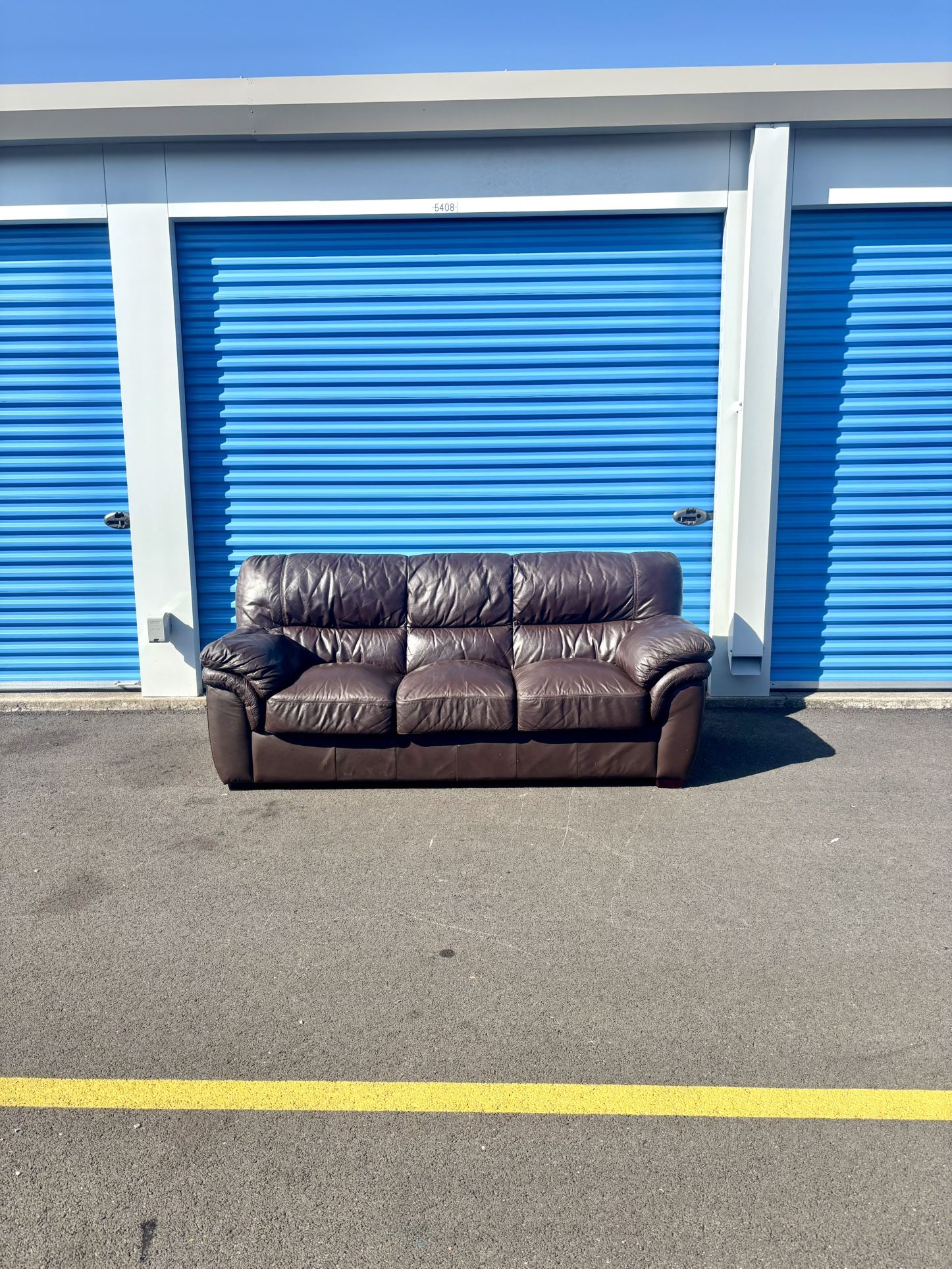 Leather Couch for sale! ππ FREE DELIVERY ππ