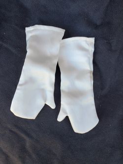 NWOT American Girl Doll Gown Gloves
