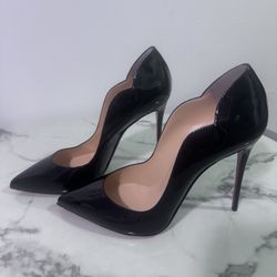 Hot Chick - Christian Louboutin 