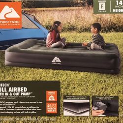 Pillow Top Air Mattress & Pump