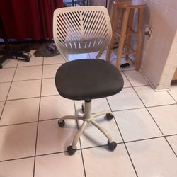 Rolling Chair 