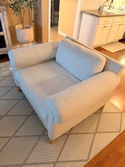 Love seat chair