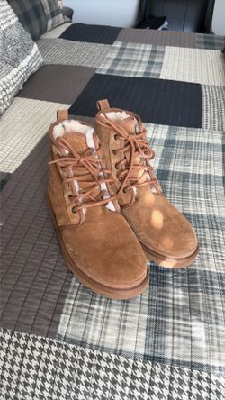 Men’s neumel Ugg boots size 10