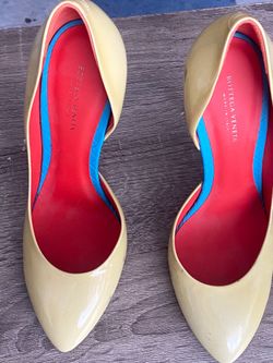 BOTTEGA VENETTA  Heels Made in Italy size 38 us size 7.5