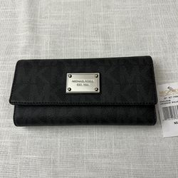 Michael Kors Checkbook Wallet
