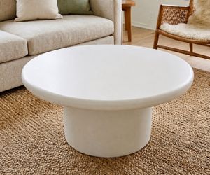 Beautiful Coffee Table! Can Be Delivered