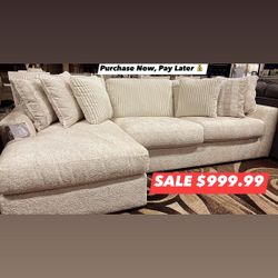 Sectional With Pillows 