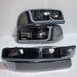 GMC Sierra / Yukon LED Black Housing Headlights For 1999 To 2006