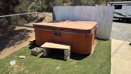 Free Jacuzzi - Works