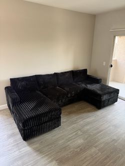 New Modern Living Room Sofa