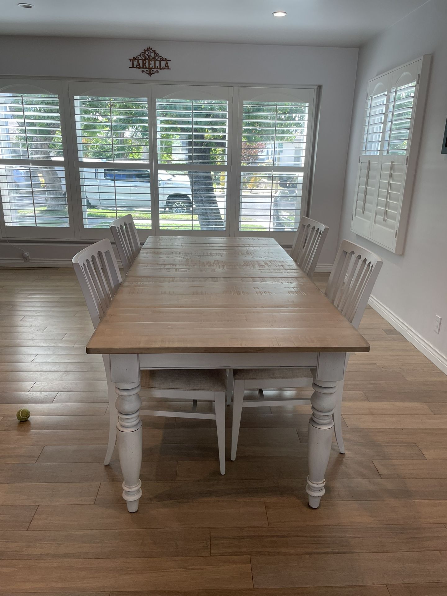 Ethan allen on sale farmhouse table
