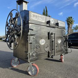 Custom BBQ / Santa Maria & Smoker Combo