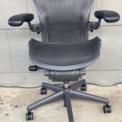 Herman Miller Aeron Chair Size A