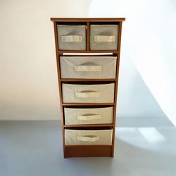 Small cubby stand