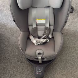 Cybex Sirona convertible car seat
