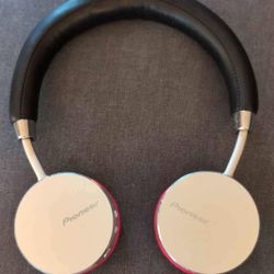 Pioneer Bluetooth Headphones