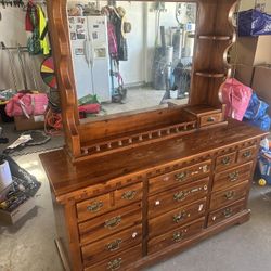 Colonial Pine Dresser