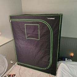 Grow Tent - Grow Lights - Humidifier - Nutrients - Containers