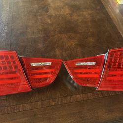 BMW E90 LCI Taillights – OEM, Fits 2009–2011, Plug & Play