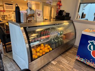 Showcase fridge 7 feet