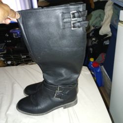 Woman's Boots