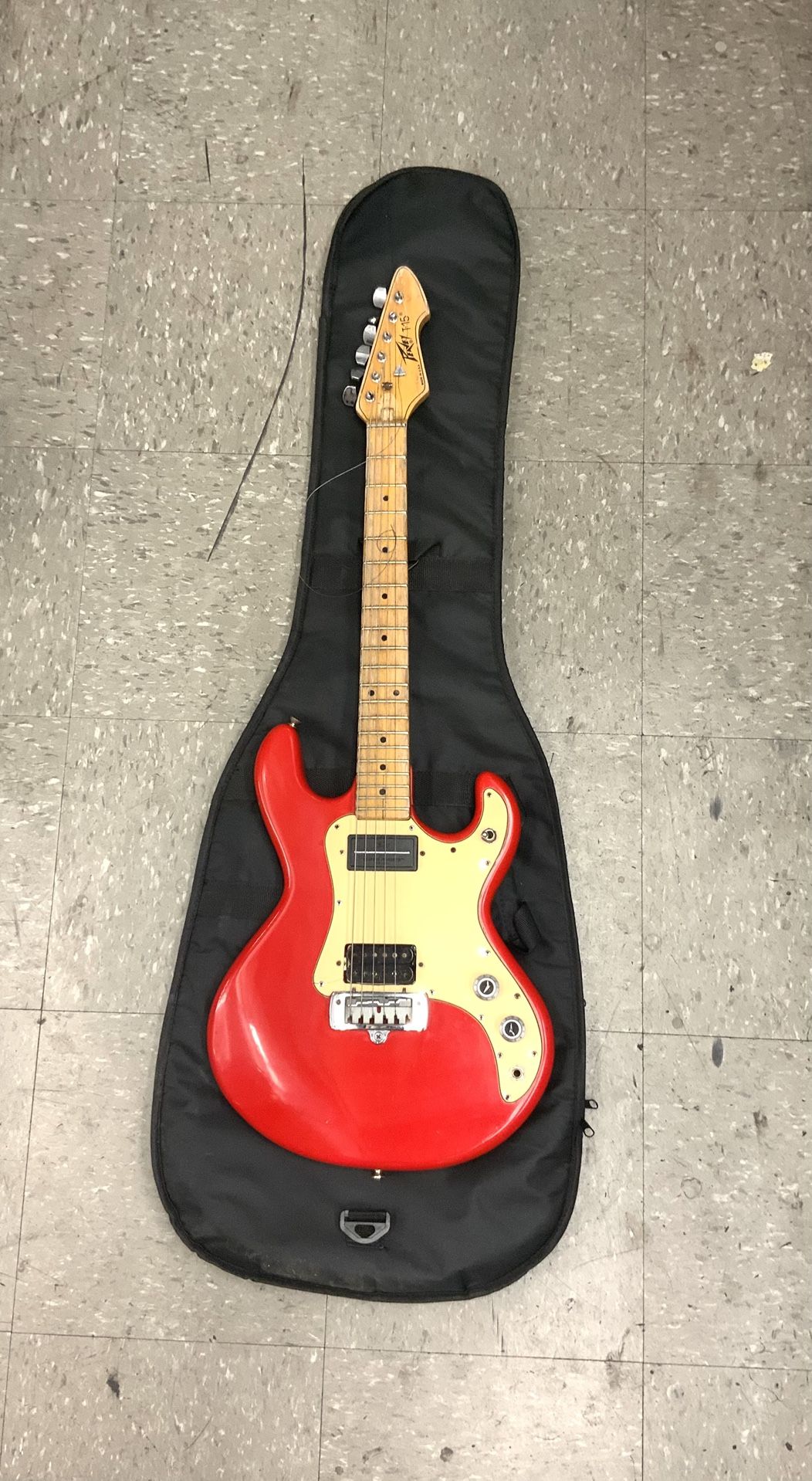 Peavy T-15 Electric Guitar Vintage 1981 Red USA Made Bridge Neck Pick Up Blues Rock Classic Rock Jazz Music Audio Performance Studio