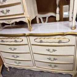 5 Piece Provincial Bedroom Set Bed