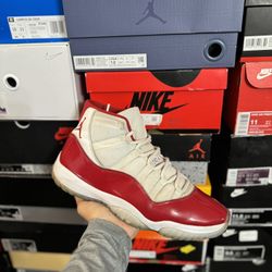 Jordan Cherry 11s  size 11 USED