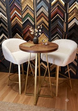 (Stools only no table) Swivel Counter Stools Set of 2
Both in Sturdy condition 
The brass/gold tone paint has warn off from normal wear, 
The white co