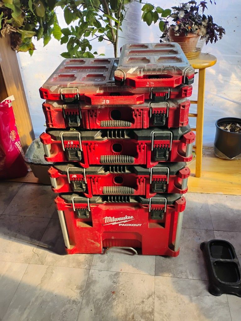 Milwaukee Pack out Tool Boxes