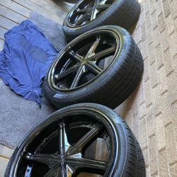 22” Forte Rims And Tires 6lug Universal 6x135 6x5.0