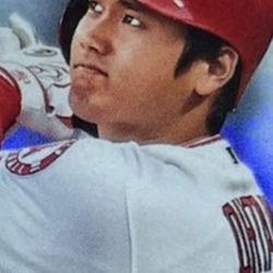 Shohei Ohtani Gold Label Baseball Card 