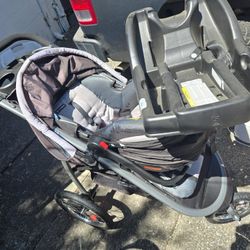 Free Graco Carseat Stroller + Bases
