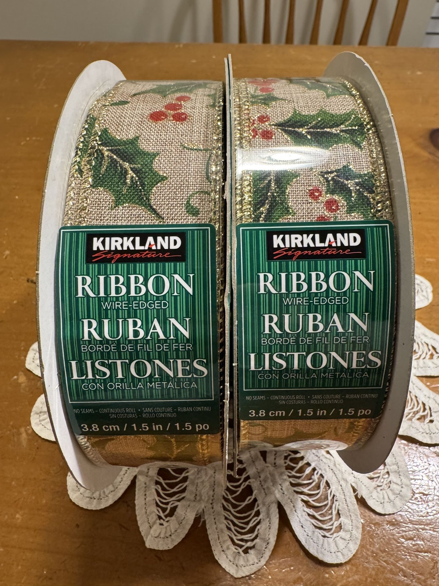 NEW! Kirkland Signature Wire Edged Ribbon Burlap Holly Pattern 50 Yd X 1.5”