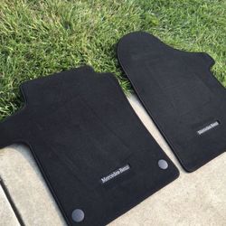 New Mercedes-Benz Metris van floor mat mats carpet Genuine OEM Asking $100 OBO!Make an Offer!