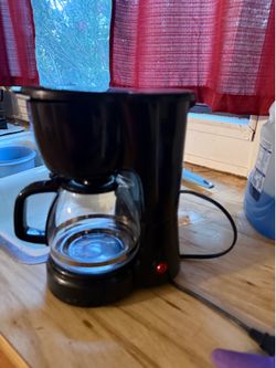 Kitchen Appliances: microwave, toaster and coffee pot