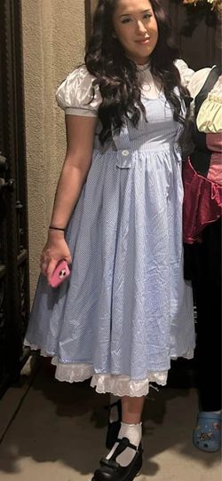 Dorthy costume