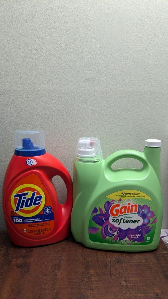 Tide Detergent And Gain Softener